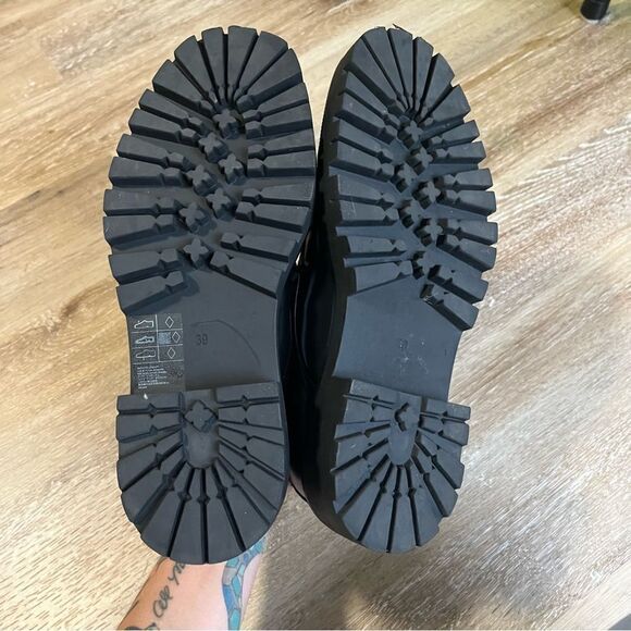 H&M Platform Lace-Up Loafers Black - Picture 4 of 7